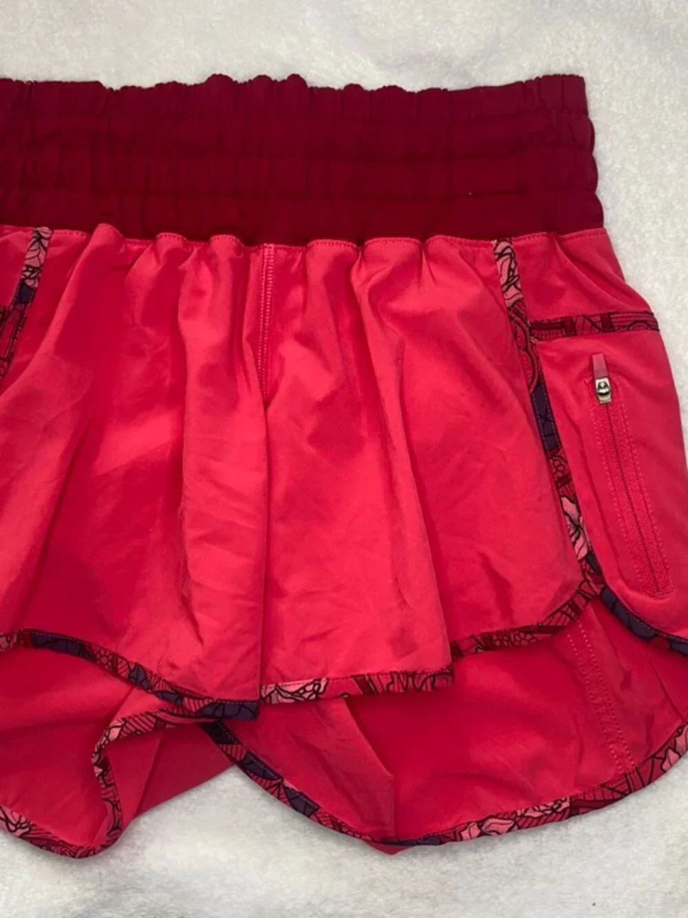 Lululemon Tracker Short II *4-way Stretch Boom Juice Shorts Size 6 VTG